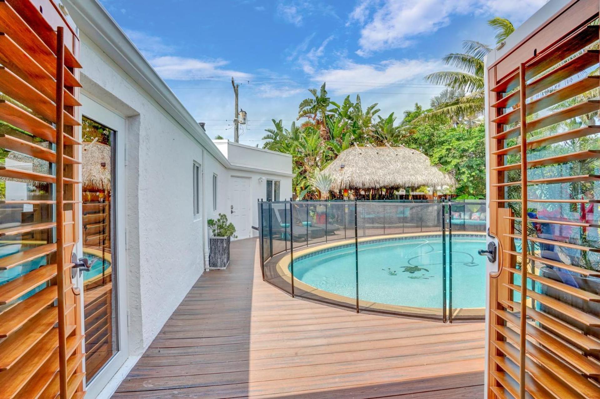 Private Pool With 5 Bedroom Retreat Hollywood Eksteriør bilde