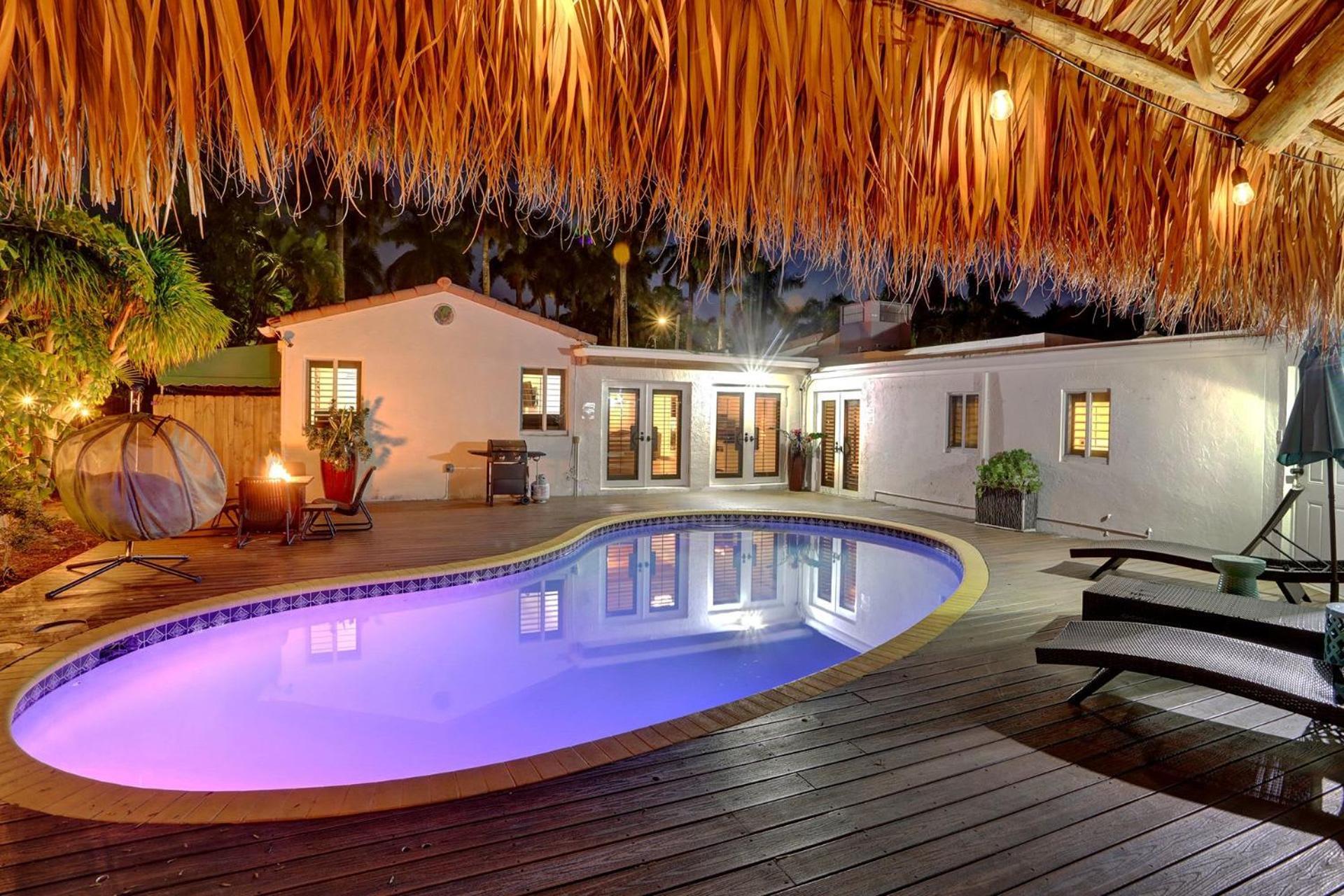 Private Pool With 5 Bedroom Retreat Hollywood Eksteriør bilde